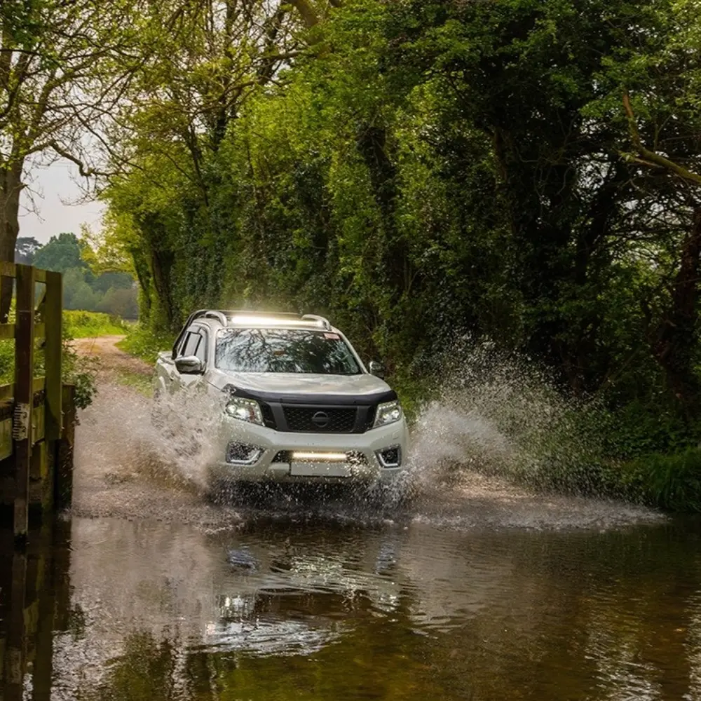 Nissan Navara katusekinnitus