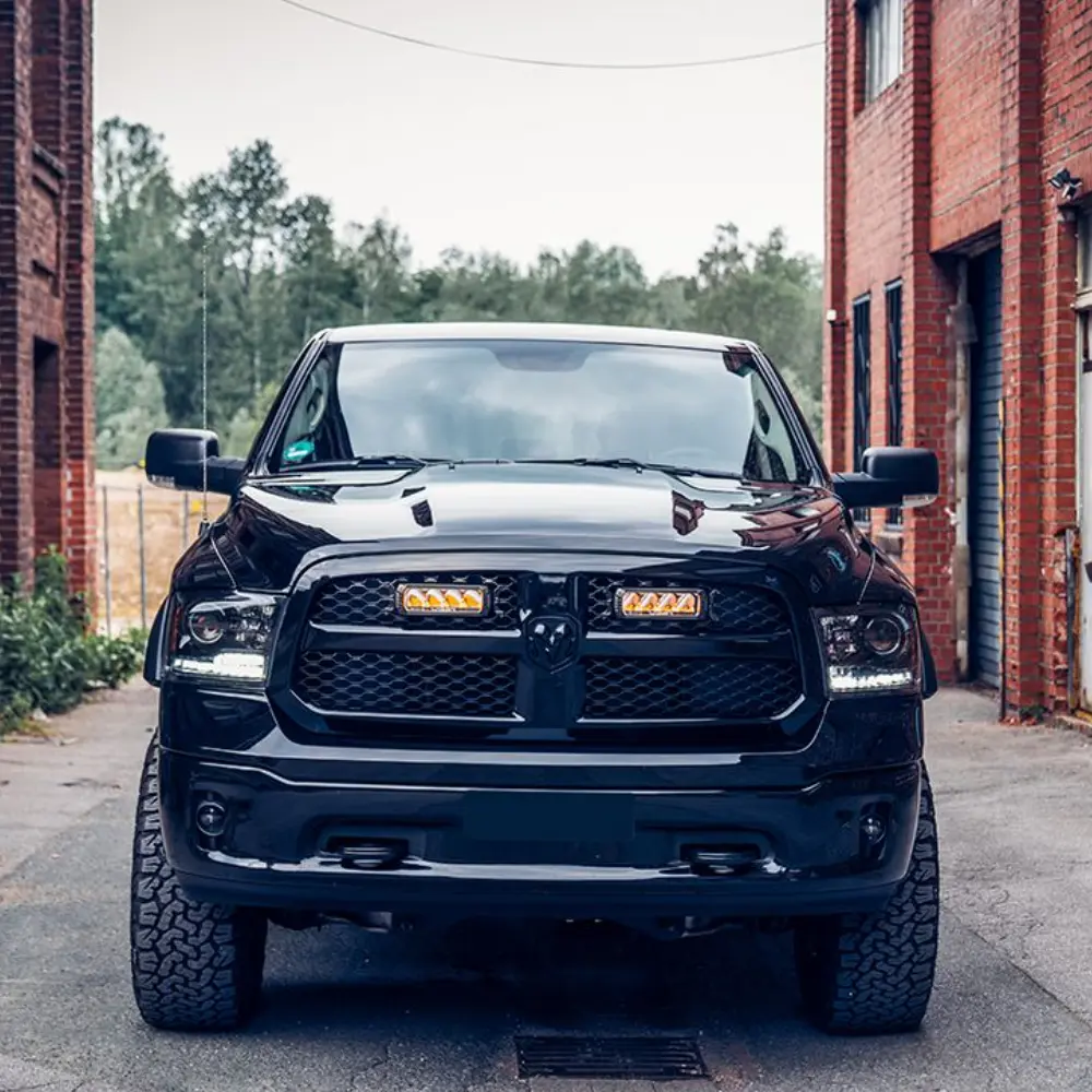 Dodge RAM 1500 2013+ lisavalgusti komplekt
