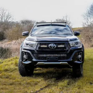 Toyota Hilux 2016+ katusekinnitus