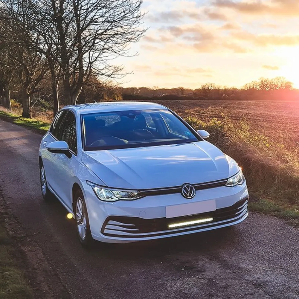 VW Golf 2020+ lisavalgusti komplekt