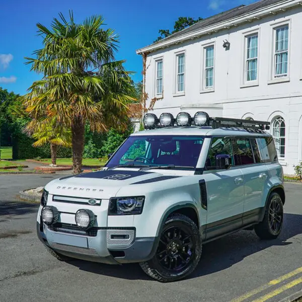 Land Rover Defender 2020+ (Sentinel) lisavalgusti komplekt