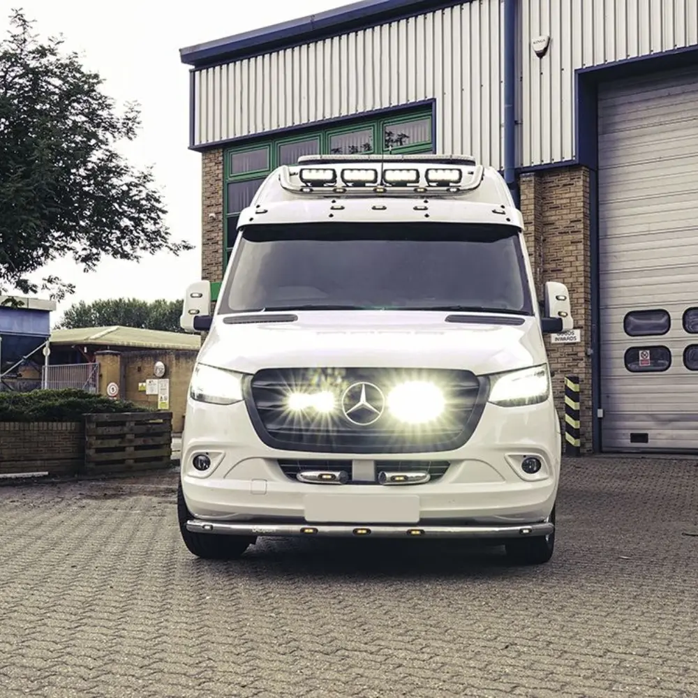 Mercedes-Benz Sprinter 2018+ lisavalgusti komplekt