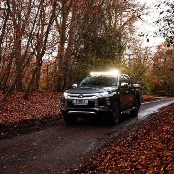 Mitsubishi L200 2015+ katusekinnitus