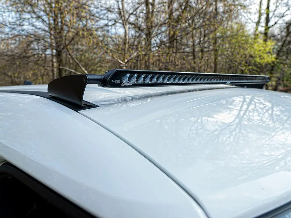 Land Rover Defender 2020+ lisavalgusti komplekt katusekinnitustega - Pilt 4