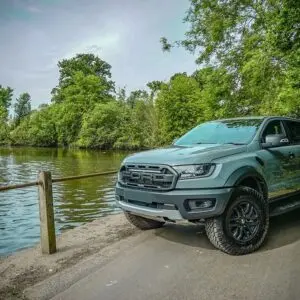 Alternative view of Ford Ranger Raptor 2018-2023 (Linear) lisavalgusti komplekt