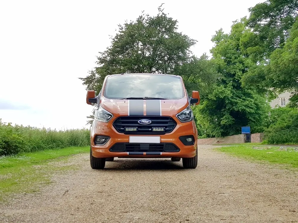 Ford Transit Custom 2018+ lisavalgusti komplekt - Pilt 2