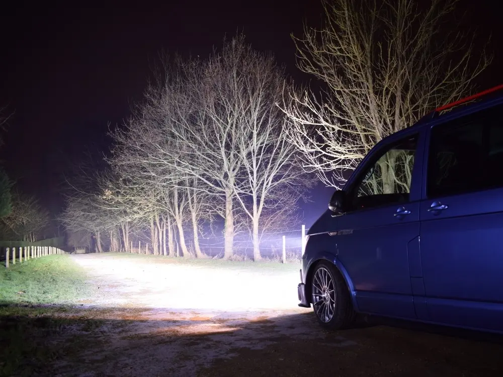 VW Transporter T6 lisavalgusti komplekt - Pilt 3