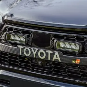 Toyota Hilux GR Sport 2023+ lisavalgusti komplekt - Pilt 3