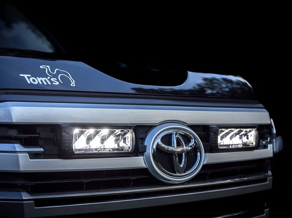 Toyota Land Cruiser 300 2022+ lisavalgusti komplekt - Pilt 3