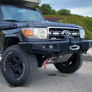 Toyota Land Cruiser 70 2007+ lisavalgusti komplekt - Pilt 3