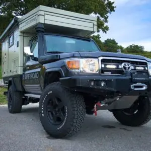 Toyota Land Cruiser 70 2007+ lisavalgusti komplekt - Pilt 4