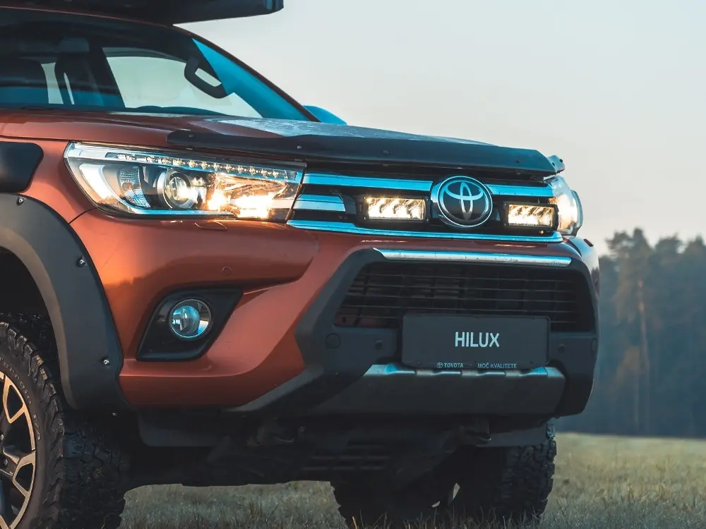 Toyota Hilux 2017-2021 lisavalgusti komplekt - Pilt 2