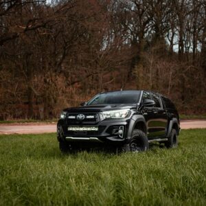 Alternative view of Toyota Hilux 2017+