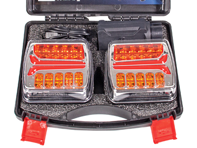 Autoline juhtmevabade LED tagatulede komplekt 2