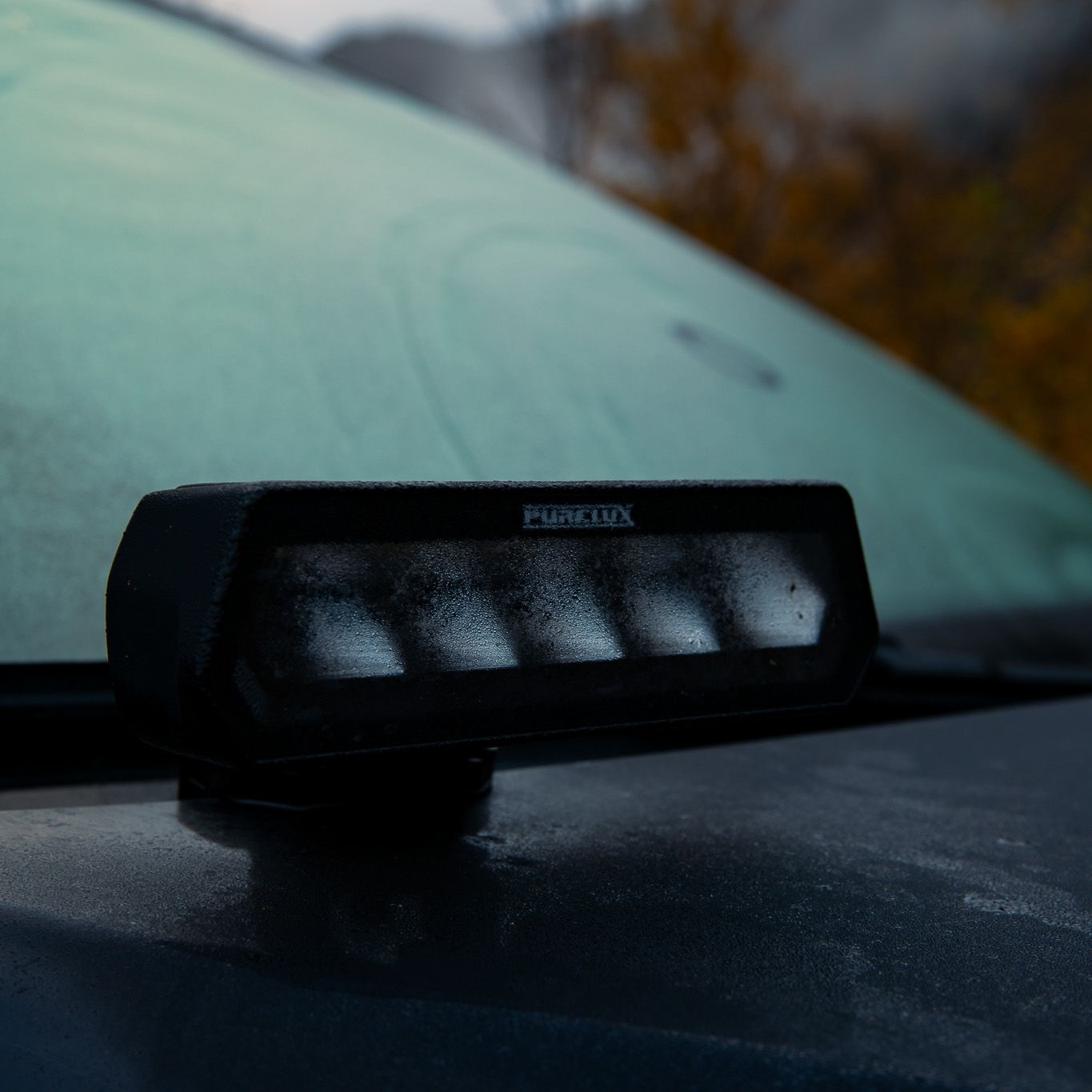 Kinnitusklamber Purelux Hood Light Bracket – kapotile / 1–6 mm