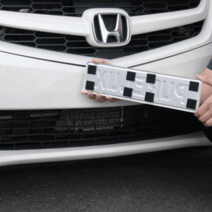 Magnetkinnitus Purelux Magnetic License Plate kit – numbrimärgile / 16 magnetit